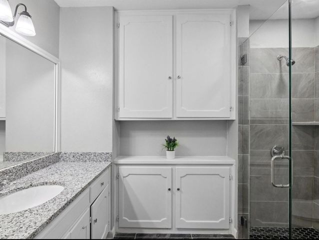 3709 Ashford Avenue, Fort Worth, TX 76133