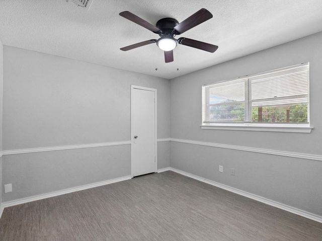 3709 Ashford Avenue, Fort Worth, TX 76133