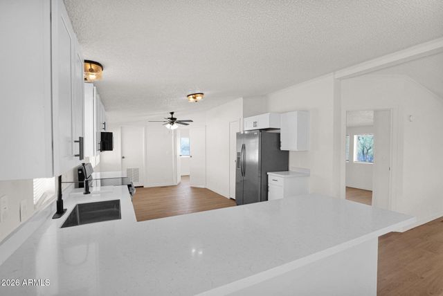 44015 N 12TH Street, New River, AZ 85087