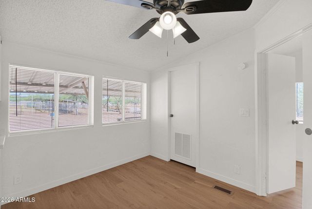 44015 N 12TH Street, New River, AZ 85087