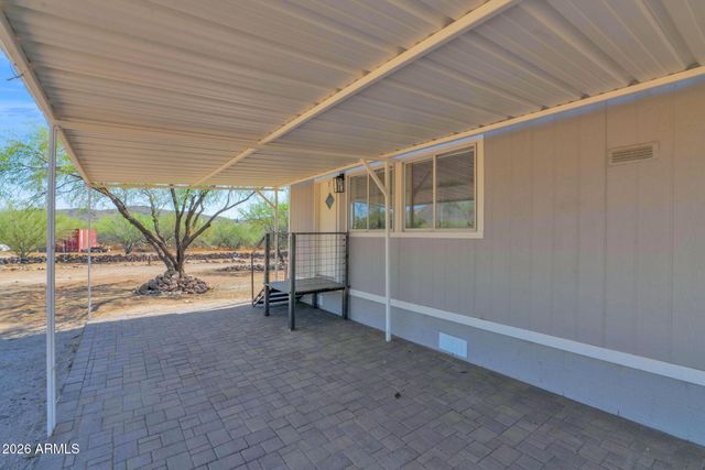 44015 N 12TH Street, New River, AZ 85087