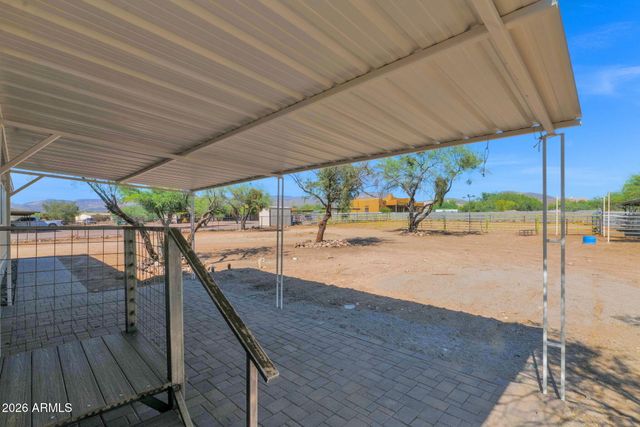 44015 N 12TH Street, New River, AZ 85087