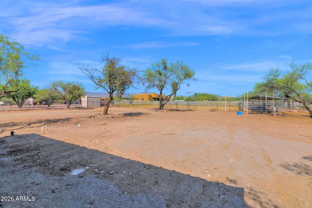 44015 N 12TH Street, New River, AZ 85087