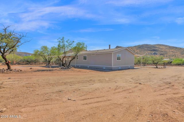 44015 N 12TH Street, New River, AZ 85087