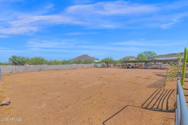 44015 N 12TH Street, New River, AZ 85087