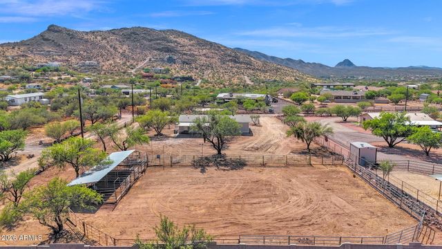 44015 N 12TH Street, New River, AZ 85087