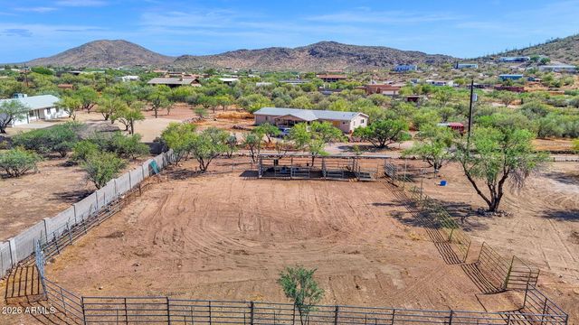 44015 N 12TH Street, New River, AZ 85087