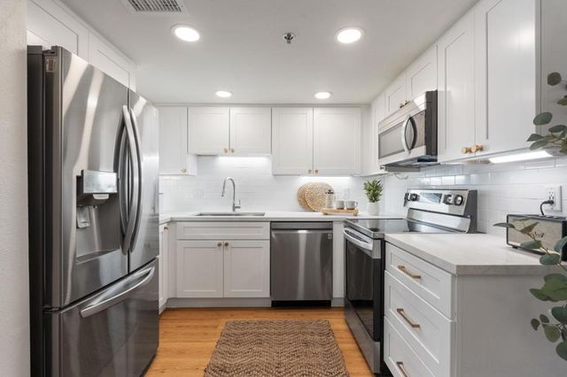 909 Sutter St 105, San Diego, CA 92103