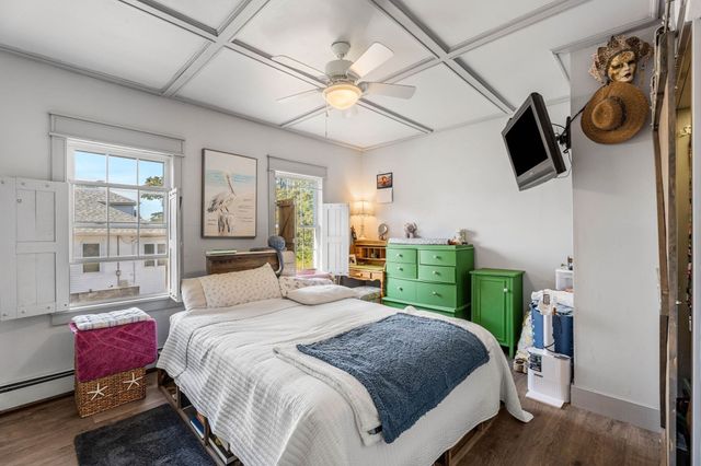 91 Currier St, Methuen, MA 01844