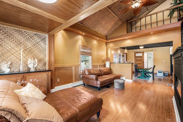 91 Currier St, Methuen, MA 01844