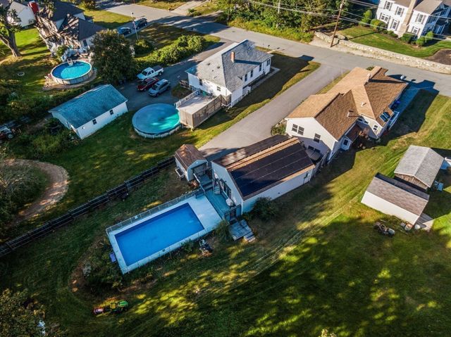 91 Currier St, Methuen, MA 01844