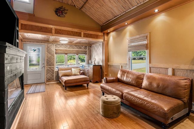 91 Currier St, Methuen, MA 01844
