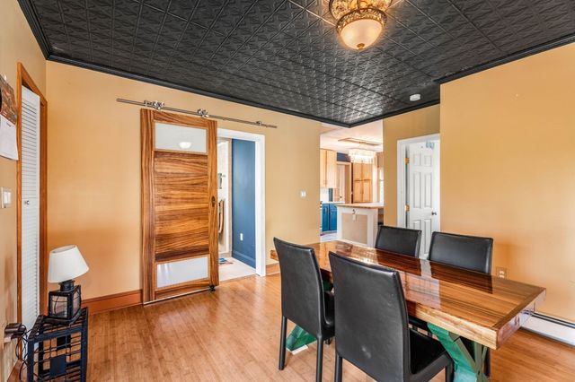91 Currier St, Methuen, MA 01844