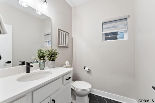 1911 Dahlman Rows Plaza, Omaha, NE 68108