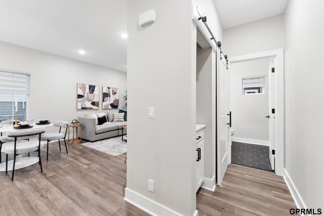 1911 Dahlman Rows Plaza, Omaha, NE 68108