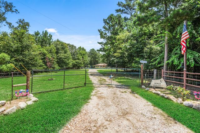 109 Didlake Road, Huntsville, TX 77340