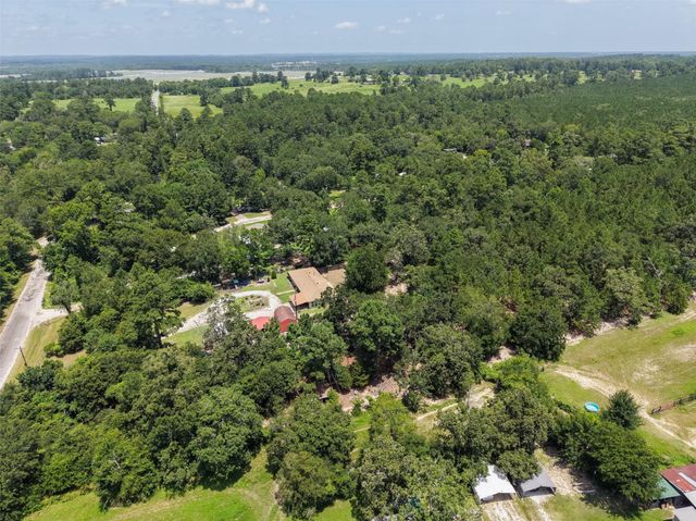 109 Didlake Road, Huntsville, TX 77340