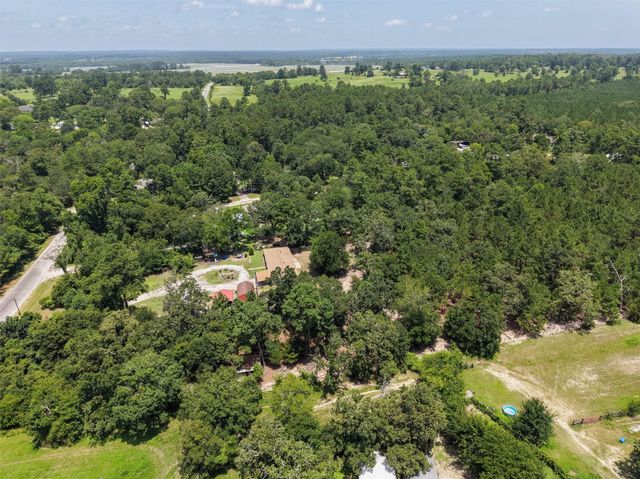 109 Didlake Road, Huntsville, TX 77340