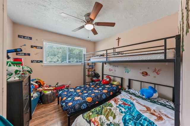 109 Didlake Road, Huntsville, TX 77340