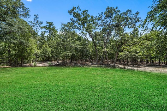 109 Didlake Road, Huntsville, TX 77340