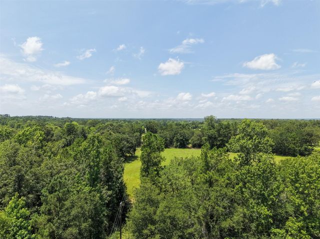109 Didlake Road, Huntsville, TX 77340