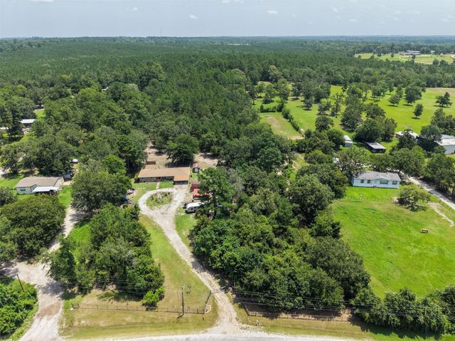 109 Didlake Road, Huntsville, TX 77340
