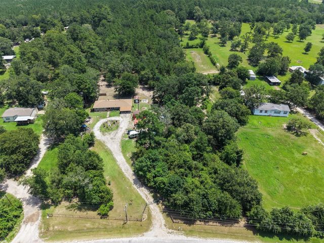 109 Didlake Road, Huntsville, TX 77340