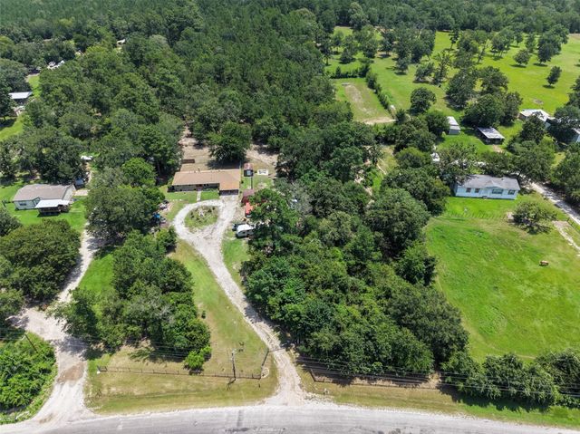 109 Didlake Road, Huntsville, TX 77340