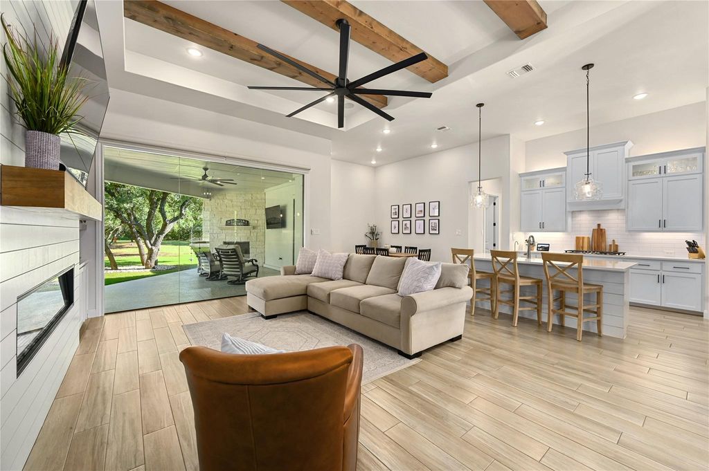 513 Somerset Woods CT, Georgetown, TX 78633