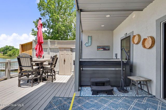 209b N Berrong Street, Hiawassee, GA 30546