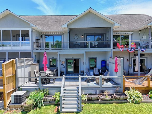 209b N Berrong Street, Hiawassee, GA 30546