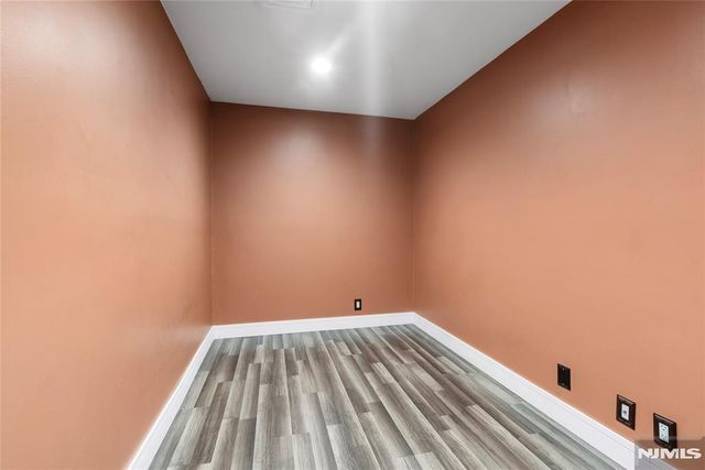 300 Gorge Road 2, Cliffside Park, NJ 07010