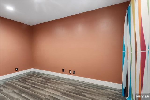 300 Gorge Road 2, Cliffside Park, NJ 07010