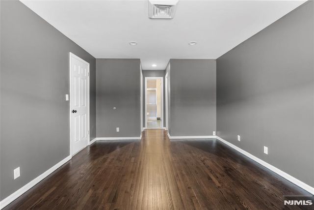 300 Gorge Road 2, Cliffside Park, NJ 07010