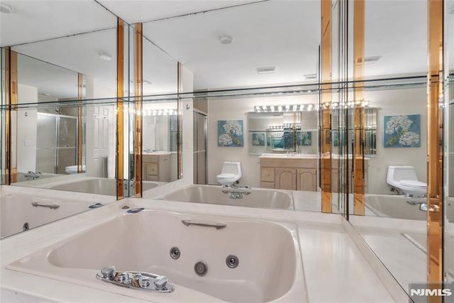 300 Gorge Road 2, Cliffside Park, NJ 07010