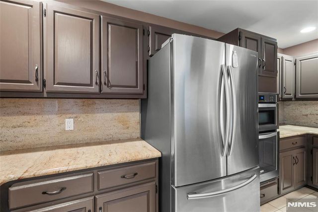 300 Gorge Road 2, Cliffside Park, NJ 07010