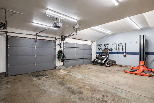 1102 W 14th Street, La Porte, IN 46350