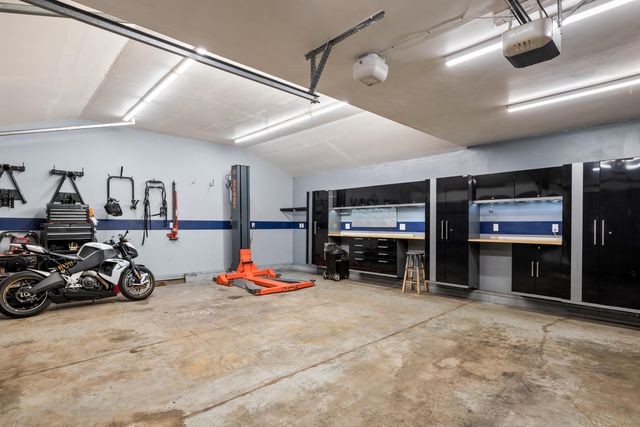 1102 W 14th Street, La Porte, IN 46350