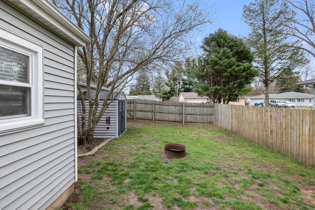 1102 W 14th Street, La Porte, IN 46350