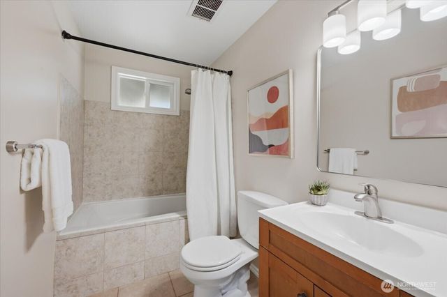 1801 Anacortes Avenue NE, Renton, WA 98059