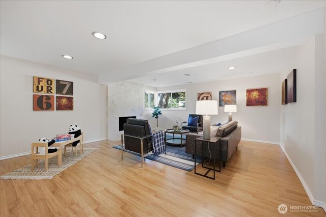 1801 Anacortes Avenue NE, Renton, WA 98059