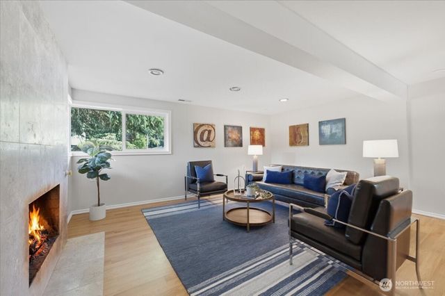 1801 Anacortes Avenue NE, Renton, WA 98059