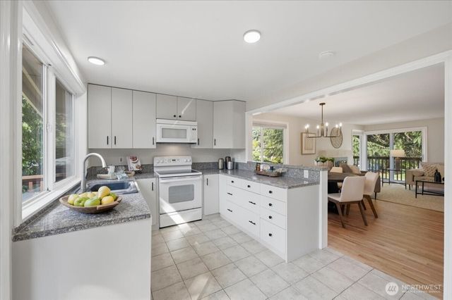 1801 Anacortes Avenue NE, Renton, WA 98059