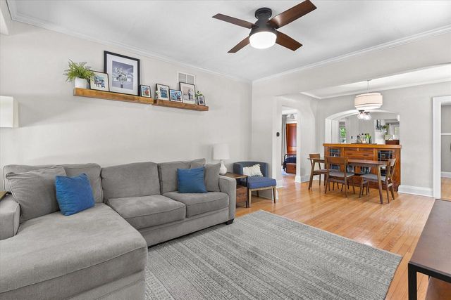6431 Vista AVENUE, Wauwatosa, WI 53213