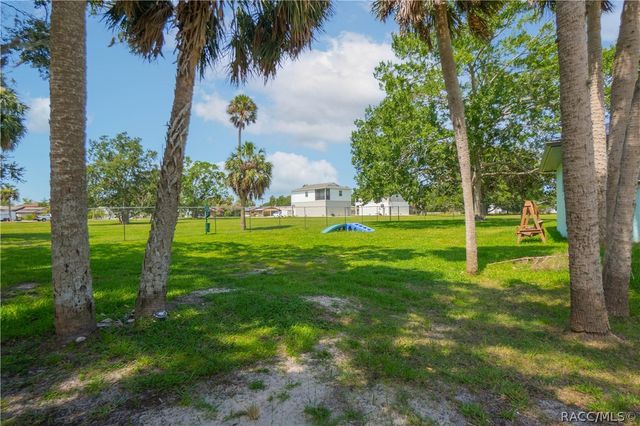 5160 S Running Brook Drive, Homosassa, FL 34448