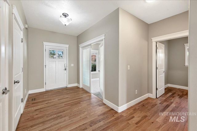 1210 W Cobblefield, Meridian, ID 83646