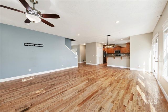 1210 W Cobblefield, Meridian, ID 83646