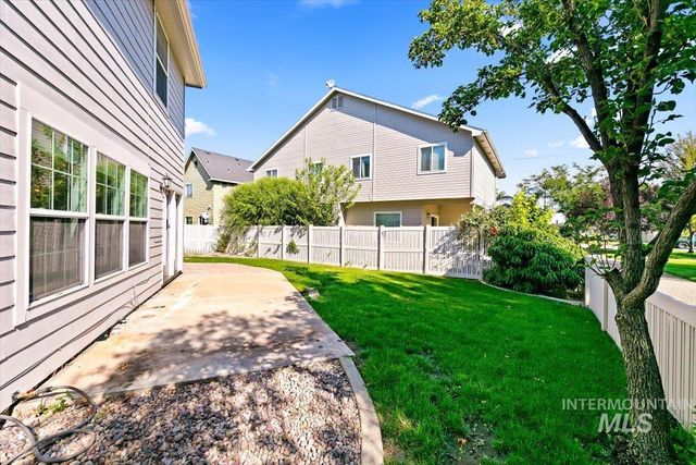 1210 W Cobblefield, Meridian, ID 83646