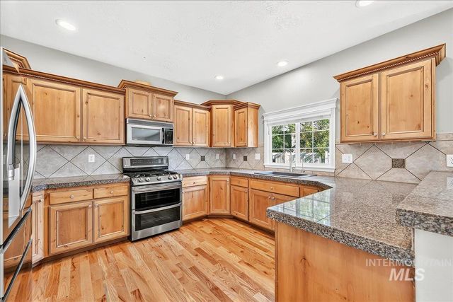 1210 W Cobblefield, Meridian, ID 83646