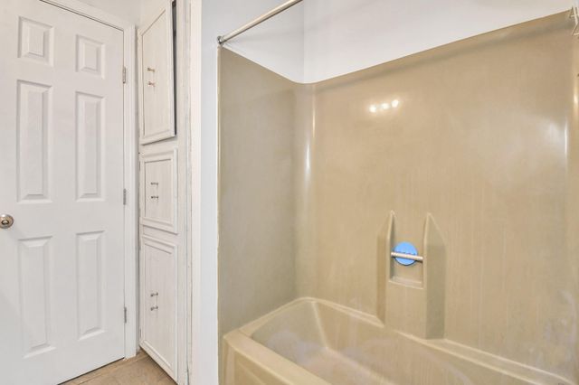 11002 Hammerly Boulevard 12, Houston, TX 77043